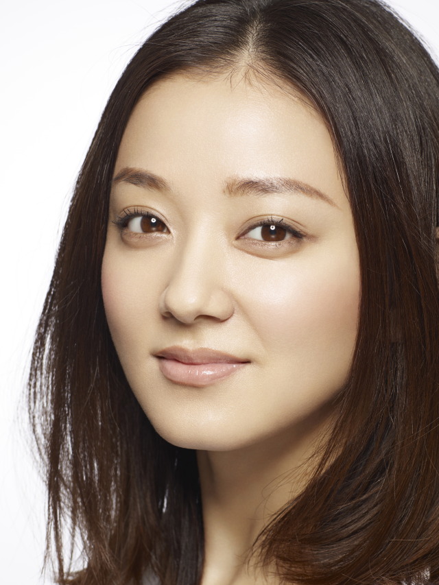 女優 中越典子 さん